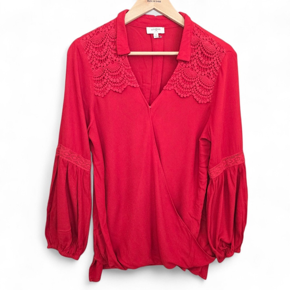 UMGEE Top Womens Small Brick Red Surplice Neck Boho Blouse Crochet Accent